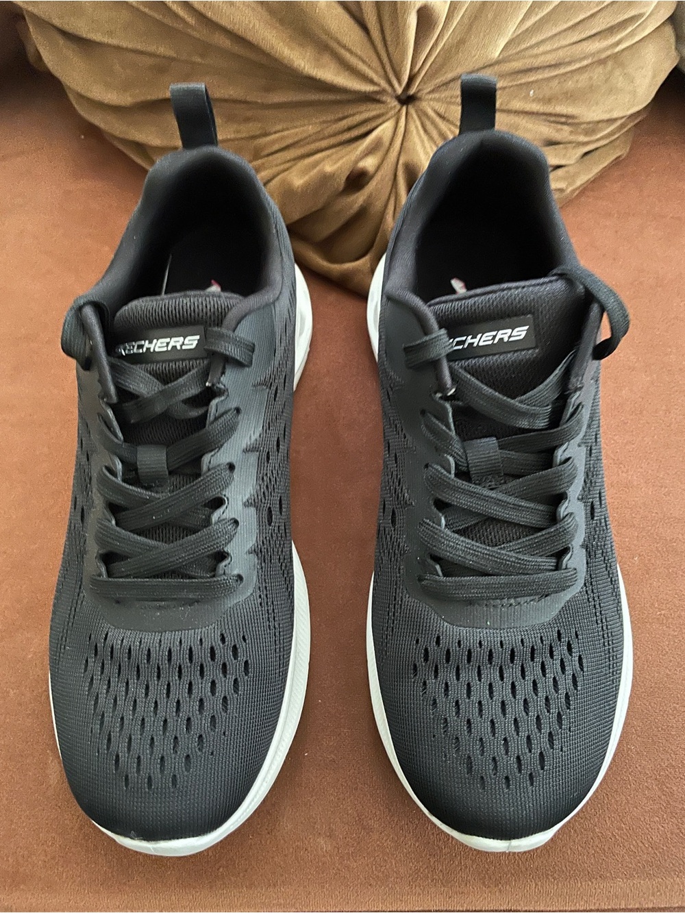Skechers women’s Black Lightweight Athletic Sneakers